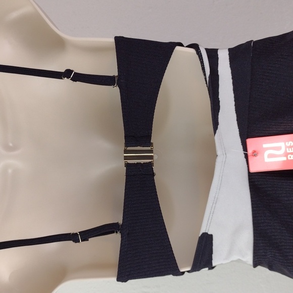 ❤️Bundle Only❤️ Nordstrom One Piece Black & White Cut Out High Cut Swim Suit - Picture 9 of 12